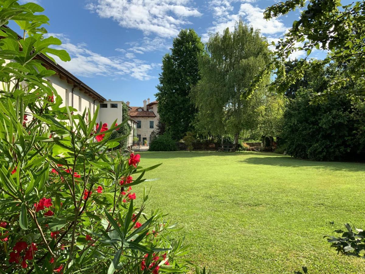 Borgo Palazzo Steffaneo Bed & Breakfast San Vito al Torre Exterior photo