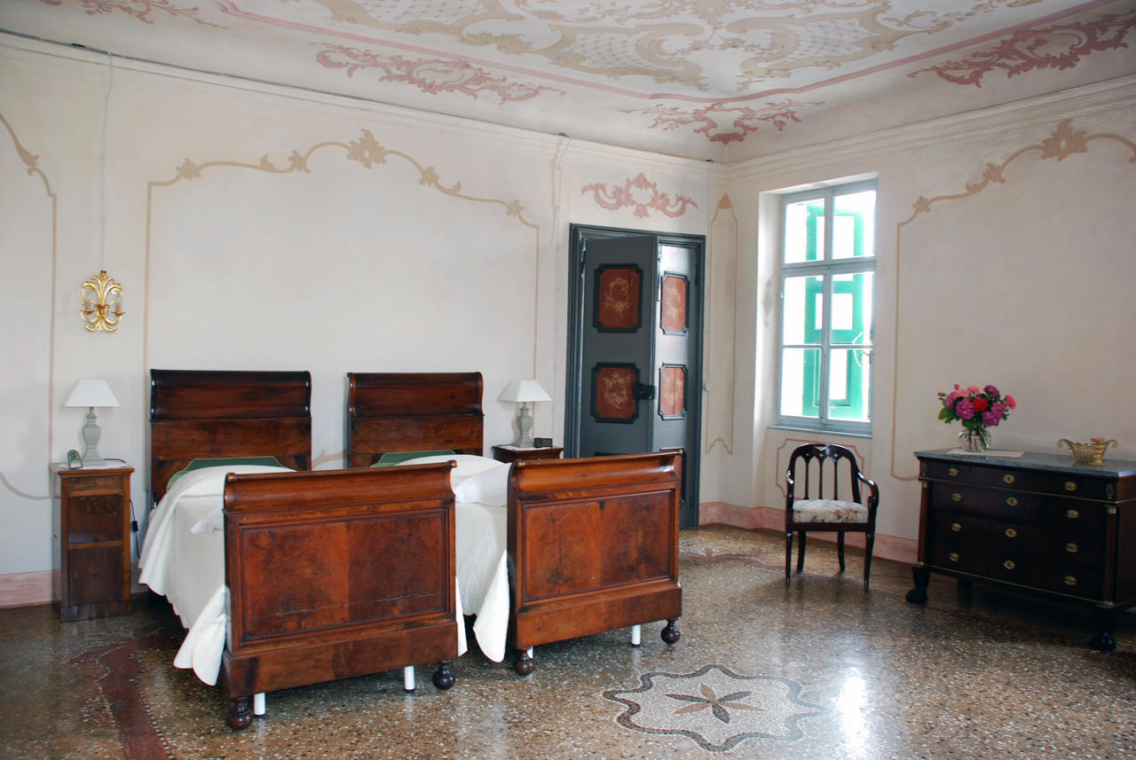 Borgo Palazzo Steffaneo Bed & Breakfast San Vito al Torre Exterior photo