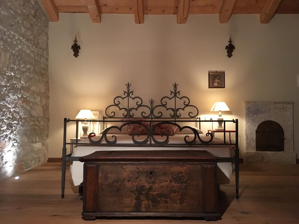 Borgo Palazzo Steffaneo Bed & Breakfast San Vito al Torre Exterior photo